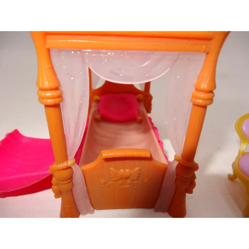 Disney Junior‎ Sofia The First Royal Bed Canopy Dollhouse Furniture Set